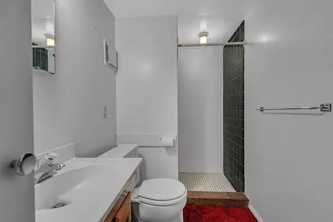 Bath - 10 Allendale Dr, Saint Cloud, MN 56301 photo 3 of 3