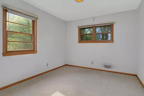 Bedroom - 10 Allendale Dr, Saint Cloud, MN 56301 photo 1 of 3