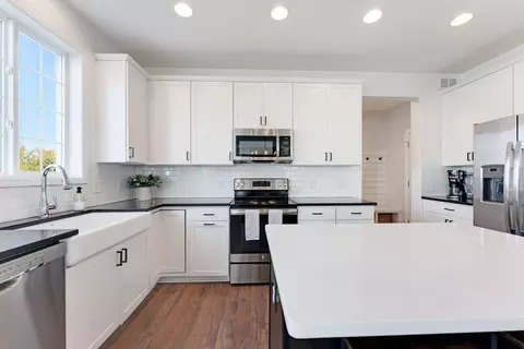 Kitchen - 3927 Founders Path, Chaska, MN 55318 photo 1 of 6