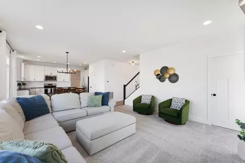 Living - 3927 Founders Path, Chaska, MN 55318 photo 3 of 5