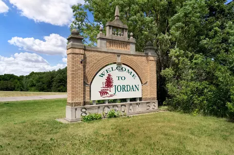 738 Prospect Pt, Jordan, MN 55352 photo 38