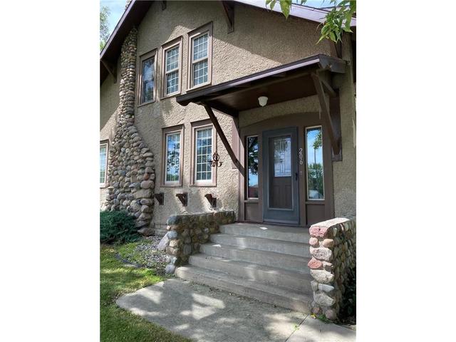 206 Pleasant Ave W, Atwater, MN 56209