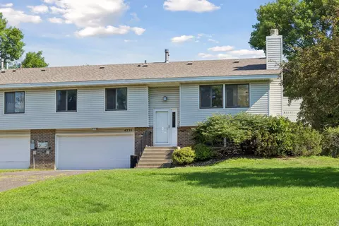 4235 Bridgewood Ter, Vadnais Heights, MN 55127