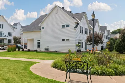 Exterior - 2143 Old School Rd, Mound, MN 55364 photo 4 of 7