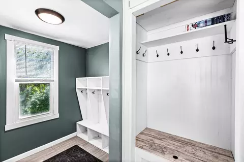 Entry Way - 523 1st St, Duluth, MN 55810 photo 1 of 2