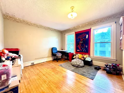 Bedroom - 9 2nd Ave SW, Faribault, MN 55021 photo 1 of 3