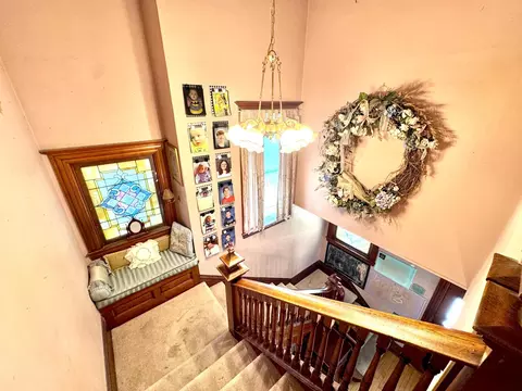 Entry Way - 9 2nd Ave SW, Faribault, MN 55021 photo 2 of 2