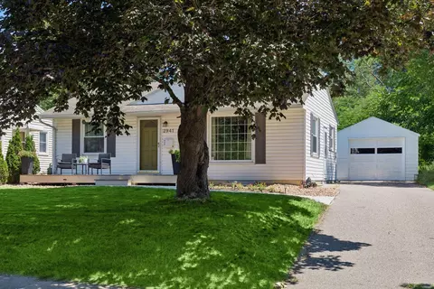 2941 Quebec Ave S, Saint Louis Park, MN 55426