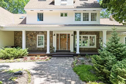 Exterior - 612 Nelson Rd, Maple Plain, MN 55359 photo 3 of 14