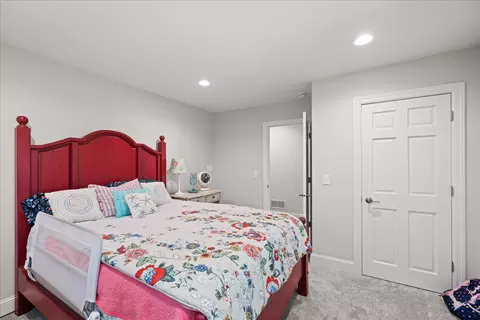 Bedroom - 612 Nelson Rd, Maple Plain, MN 55359 photo 5 of 7