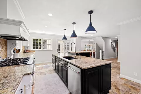 Kitchen - 612 Nelson Rd, Maple Plain, MN 55359 photo 5 of 8