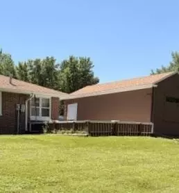 Exterior - 830 6th St, Windom, MN 56101 photo 3 of 7