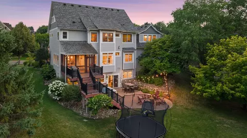 11265 Stonemill Farms Curv, Woodbury, MN 55129