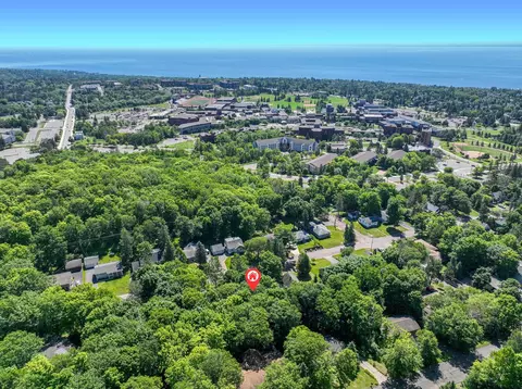 View/Area - 1319 Brainerd Ave, Duluth, MN 55811 photo 1 of 6