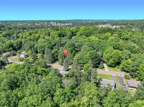 View/Area - 1319 Brainerd Ave, Duluth, MN 55811 photo 6 of 6