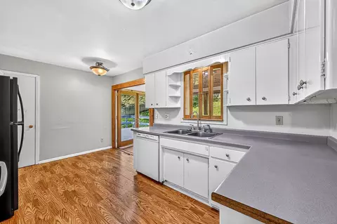 Kitchen - 1319 Brainerd Ave, Duluth, MN 55811 photo 3 of 3