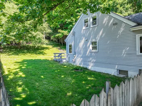 Exterior - 1319 Brainerd Ave, Duluth, MN 55811 photo 5 of 8
