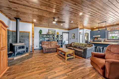 Living - 3588 Highway 3, Two Harbors, MN 55616 photo 2 of 4