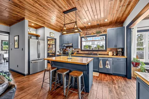 Kitchen - 3588 Highway 3, Two Harbors, MN 55616 photo 1 of 4