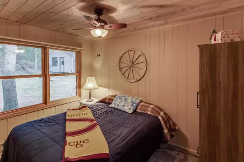 Bedroom - 4814 Hiram Loop Rd NW, Hackensack, MN 56452 photo 7 of 8