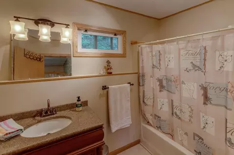 Bath - 4814 Hiram Loop Rd NW, Hackensack, MN 56452 photo 3 of 3