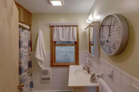 Bath - 4814 Hiram Loop Rd NW, Hackensack, MN 56452 photo 1 of 3