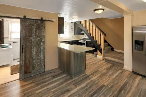 Entry Way - 623 7th St SE, Saint Cloud, MN 56304 photo 3 of 4