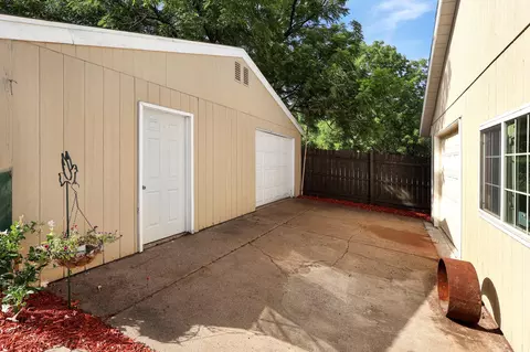 Exterior - 623 7th St SE, Saint Cloud, MN 56304 photo 10 of 12