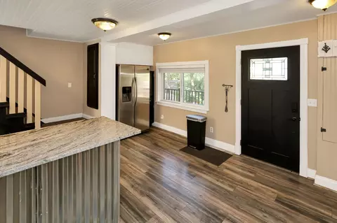 Entry Way - 623 7th St SE, Saint Cloud, MN 56304 photo 1 of 4