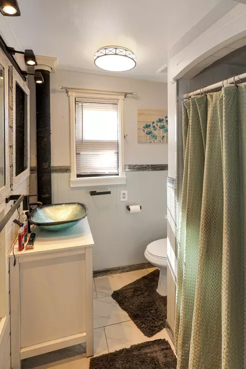 Bath - 623 7th St SE, Saint Cloud, MN 56304 photo 1 of 4