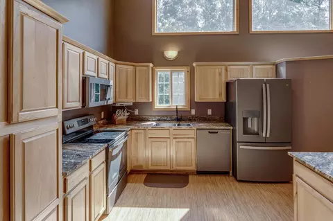 Kitchen - 28877 Todd Line Rd, Staples, MN 56479 photo 3 of 4
