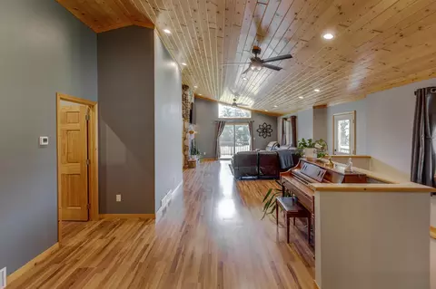 Entry Way - 28877 Todd Line Rd, Staples, MN 56479 photo 1 of 1