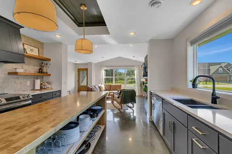 Kitchen - 3025 Nottingham Rd S, Saint Cloud, MN 56301 photo 3 of 6