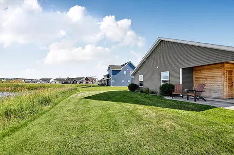 Exterior - 3025 Nottingham Rd S, Saint Cloud, MN 56301 photo 3 of 6