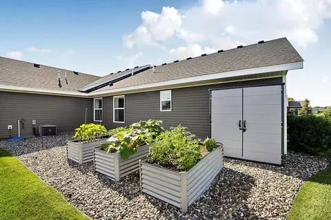 Exterior - 3025 Nottingham Rd S, Saint Cloud, MN 56301 photo 4 of 6