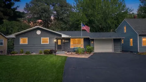 411 Van Buren Ave S, Hopkins, MN 55343