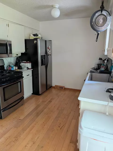 Kitchen - 3090 Alexander Ln, Mound, MN 55364 photo 1 of 2