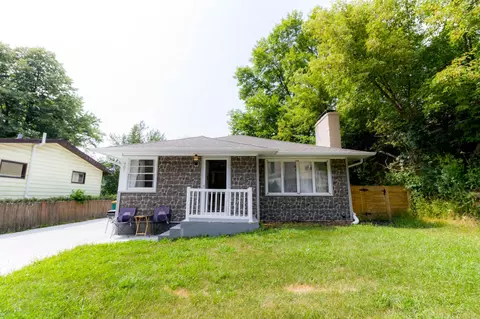 907 907 12 14th Ave SW, Rochester, MN 55902
