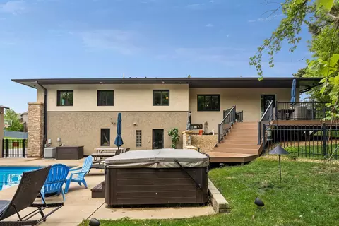 Exterior - 2900 Skyline Dr, Eagan, MN 55121 photo 8 of 10