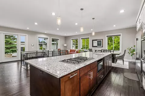 Kitchen - 2900 Skyline Dr, Eagan, MN 55121 photo 8 of 9