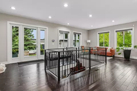 Entry Way - 2900 Skyline Dr, Eagan, MN 55121 photo 2 of 4