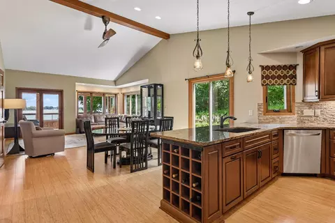 Kitchen - 1824 Commerce Blvd, Mound, MN 55364 photo 1 of 8