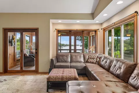 Living - 1824 Commerce Blvd, Mound, MN 55364 photo 2 of 7