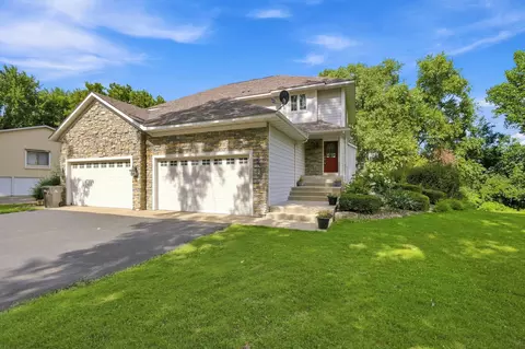 5546 Malibu Dr, Edina, MN 55436