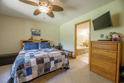 Bedroom - 3807 N Eagle Rd, Willmar, MN 56201 photo 3 of 3