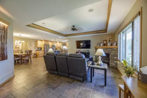 Living - 3807 N Eagle Rd, Willmar, MN 56201 photo 2 of 3