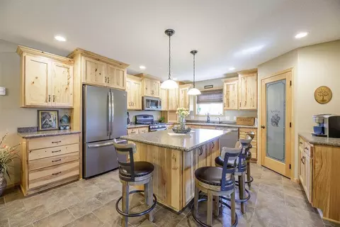 Kitchen - 3807 N Eagle Rd, Willmar, MN 56201 photo 2 of 6