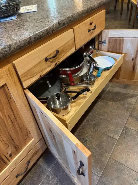 Kitchen - 3807 N Eagle Rd, Willmar, MN 56201 photo 4 of 6