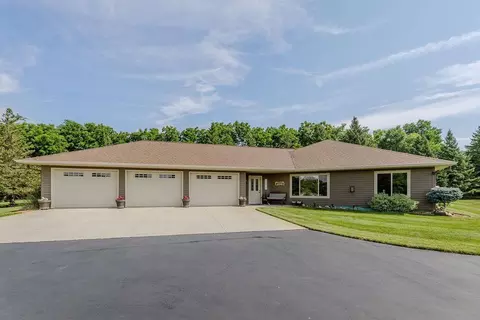 Exterior - 3807 N Eagle Rd, Willmar, MN 56201 photo 17 of 26
