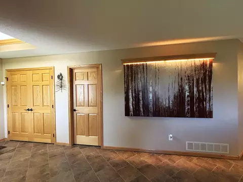 Entry Way - 3807 N Eagle Rd, Willmar, MN 56201 photo 1 of 4
